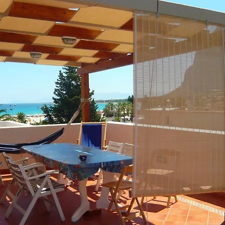 La Terrazza Di Sara דירה *